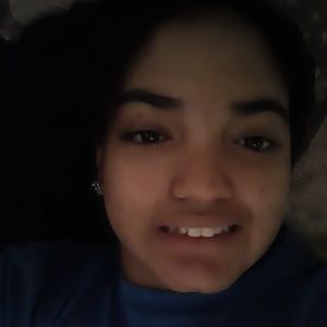 Meet your Posher, Esmailyn